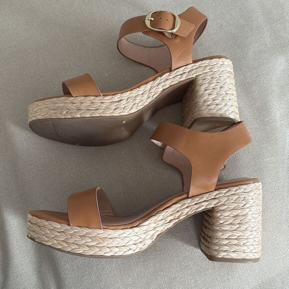 Torrid Tan Two Piece Platform Heeled Sandal (WW) - Picture 3 of 8